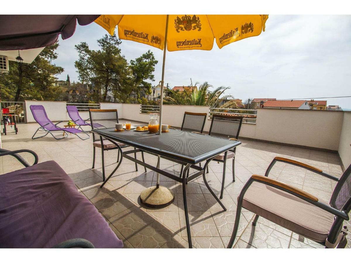 Apartment Josip Podstrana Esterno foto