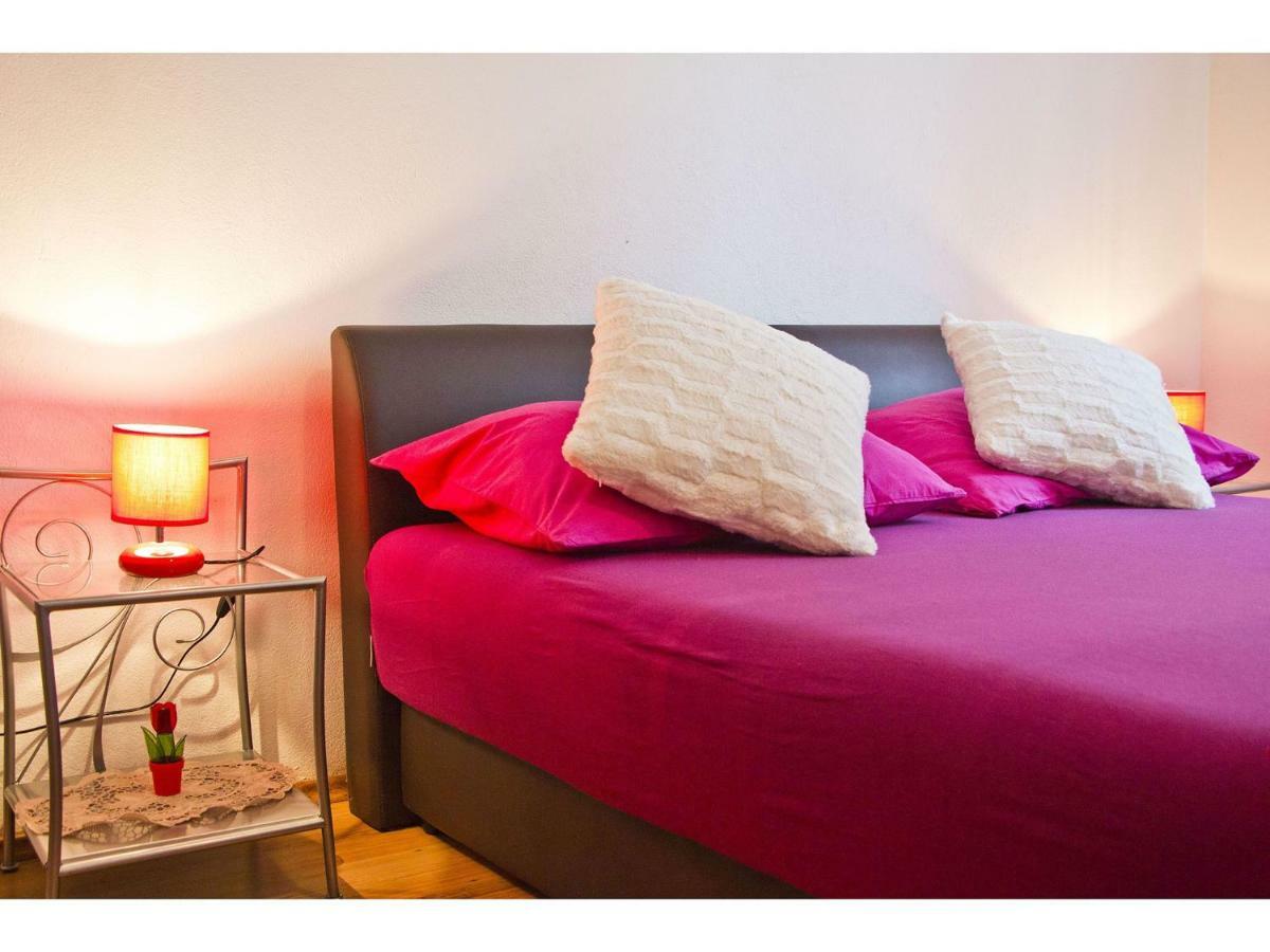 Apartment Josip Podstrana Esterno foto
