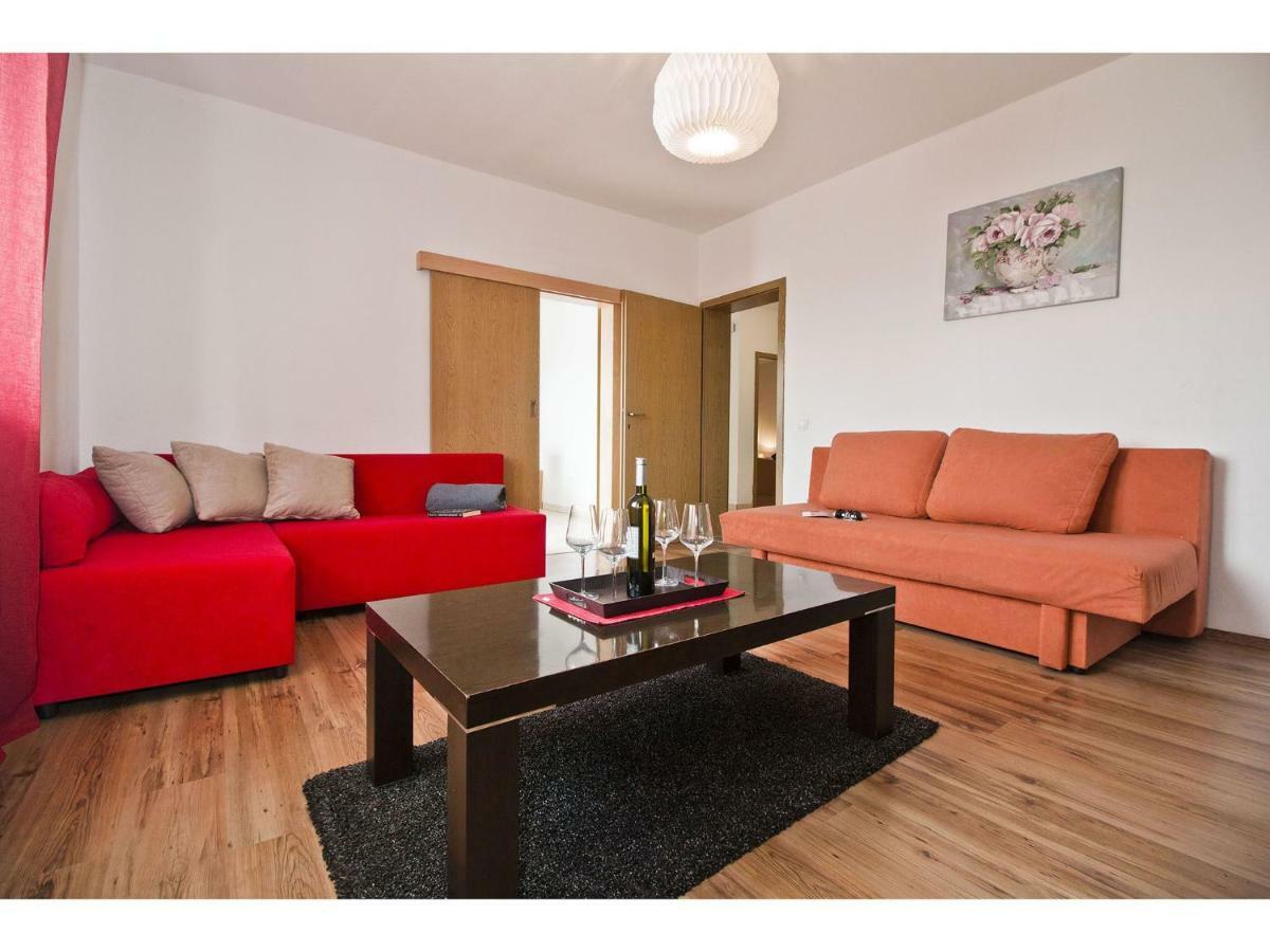 Apartment Josip Podstrana Esterno foto