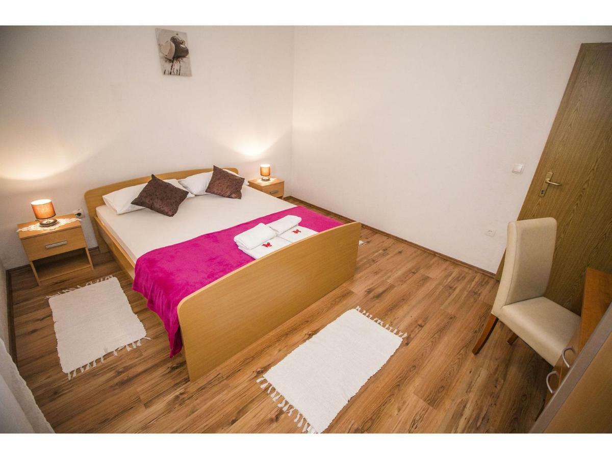 Apartment Josip Podstrana Esterno foto